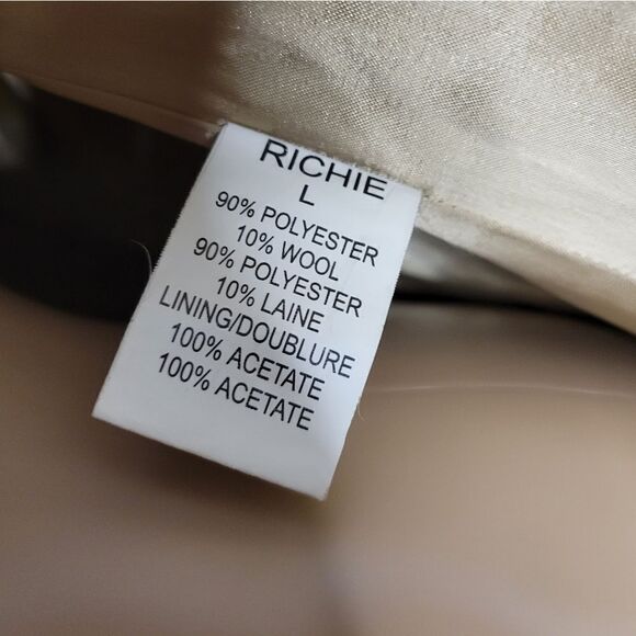 April May beautiful texture, classic Tweed coat. - Picture 4 of 13